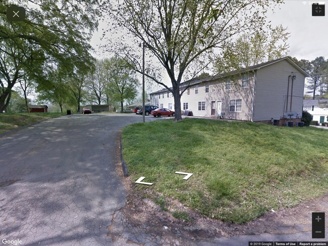 Foto del edificio - 640 41st St NW