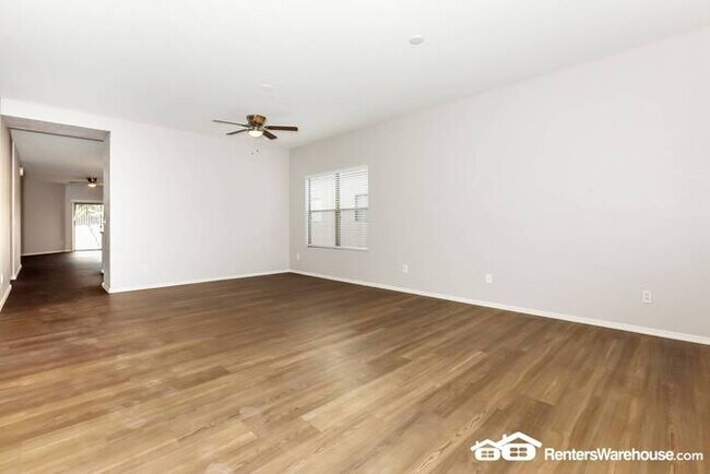 Foto del edificio - Stunning 4 bedroom home