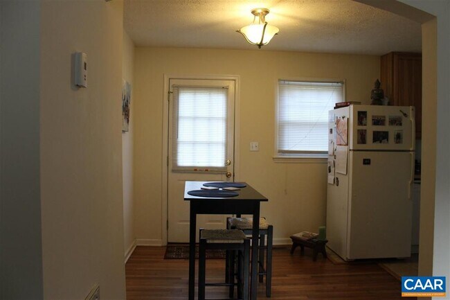 Foto del edificio - 44 Fawn Lake Ln