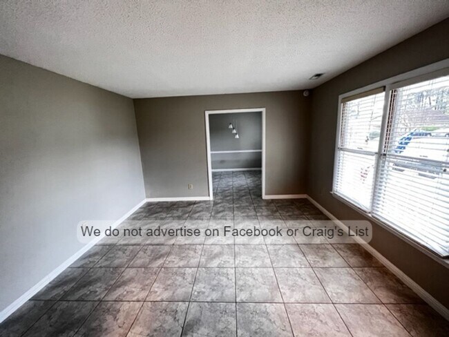 Foto del edificio - Arran Lakes West- Lakeway Drive