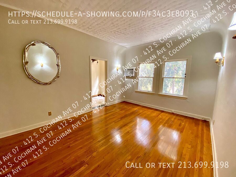 Primary Photo - NO SECURITY DEPOSIT- Large Charming 1 Bedr...