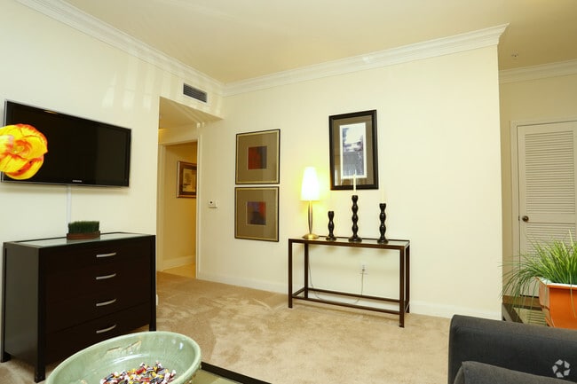 Building Photo - Lantana Hills