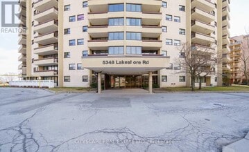 Building Photo - 5348-5348 Lakeshore Rd.