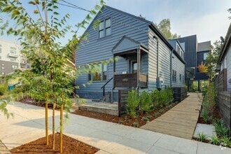Building Photo - 3818 N Vancouver Ave