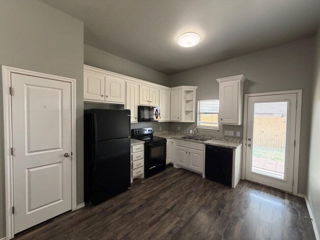 Foto del edificio - 623 N Elkhart Ave