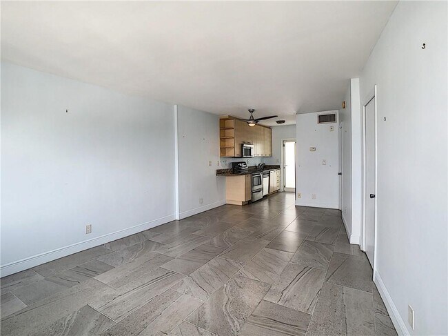 Foto del edificio - 3250 NE 28th St