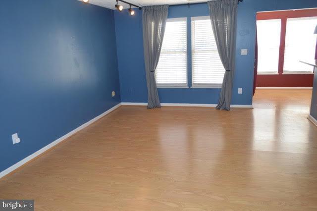 Foto del edificio - 5620 Avonshire Pl
