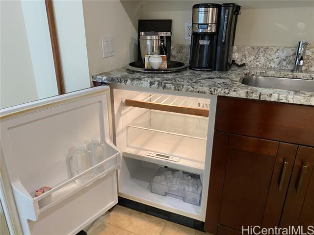 Building Photo - 223 Saratoga Rd