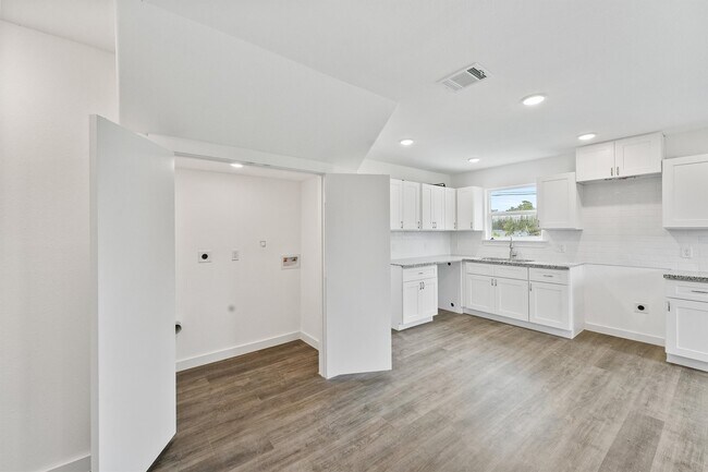 Foto del edificio - 8711 Southwark St