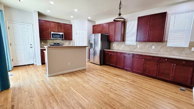 Photo - Fantastic 4 Bed 2.5 Bath + Office 2 Car Attached Garage in Murphy Creek Community Pool + Tennis C... Apartment
