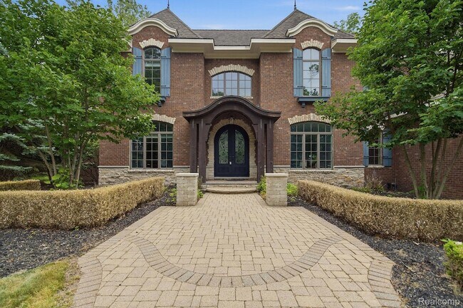 Building Photo - 2707 Turtle Lk Dr