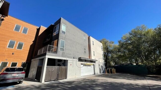 Foto del edificio - 965 S 200 W