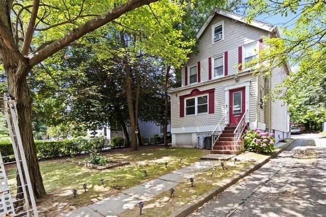 Photo - 76 Forest St Apartment