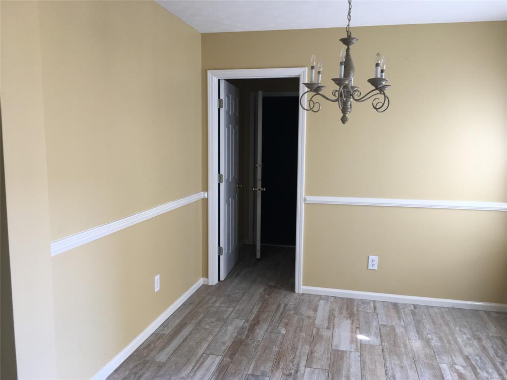 Building Photo - 8755 Stoneridge Pl