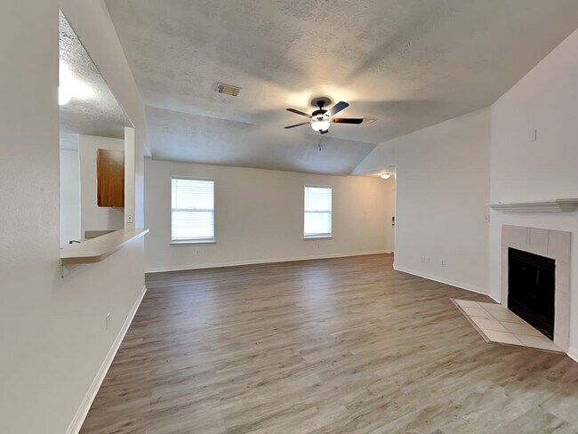 Foto del edificio - 931 Redcrest Springs Ct