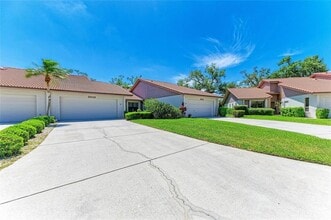 Building Photo - 3946 Wilshire Cir E