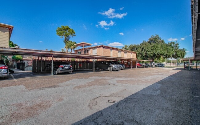 Building Photo - 8110 Albacore Dr