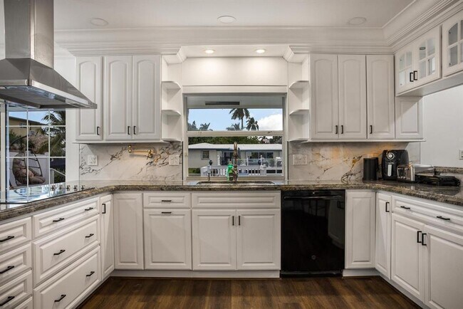 Foto del edificio - 1419 NE 57th St