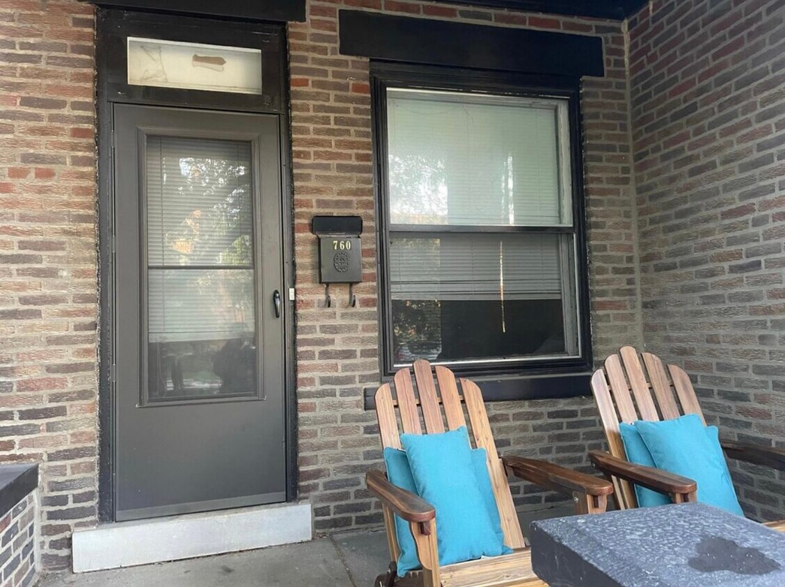 Primary Photo - 760 Park St