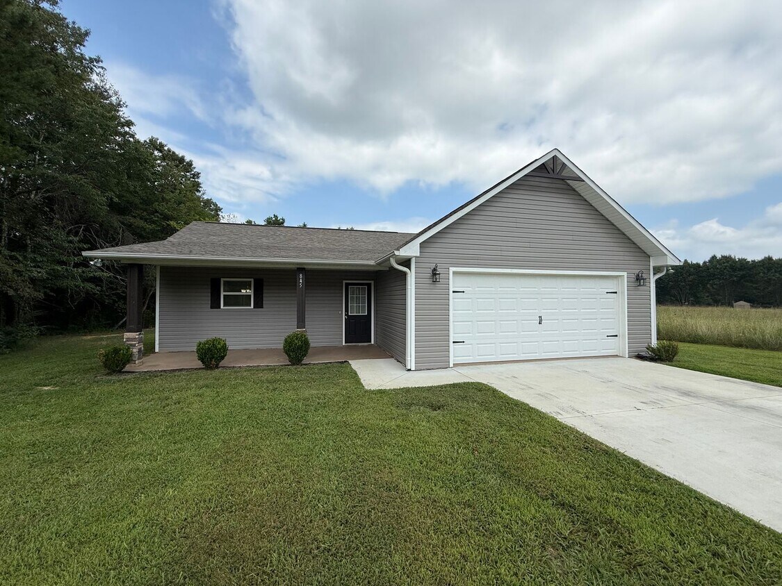 Foto principal - 845 Alley Dr