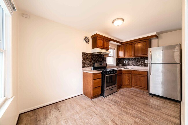 Foto del edificio - 3 bedroom - 1 bath - Melvindale - $1295