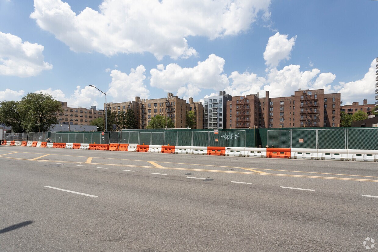 14449 Northern Blvd, Flushing, NY 11354 Apartments 14449 Northern