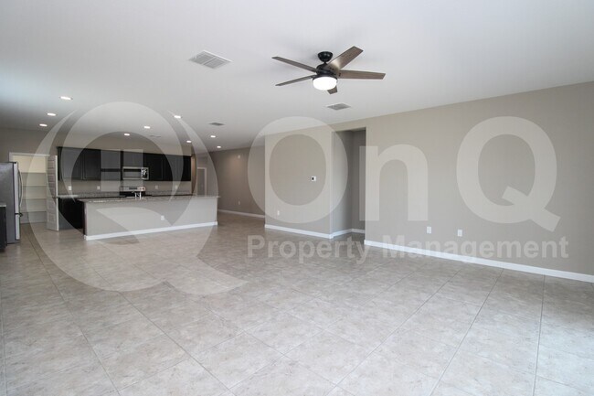 Foto del edificio - 5330 W Alta Mesa Ave