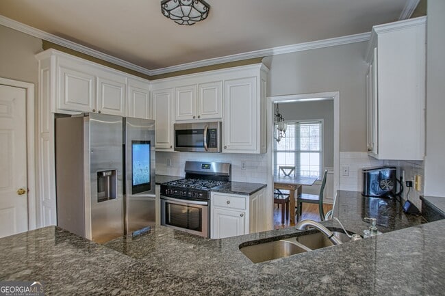 Building Photo - 3633 Elinburg Cove Trail NE