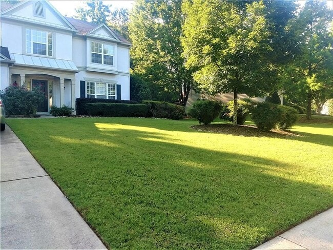 Building Photo - 7320 Brassfield Dr