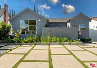 Building Photo - 307 S Citrus Ave