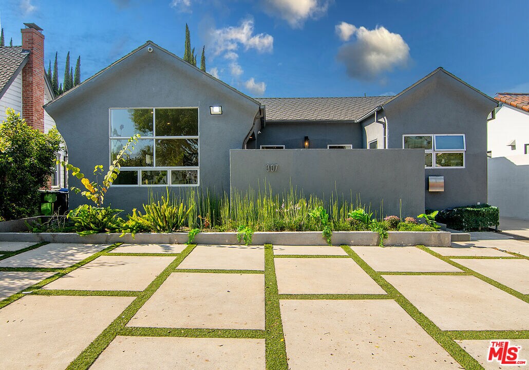 Foto principal - 307 S Citrus Ave