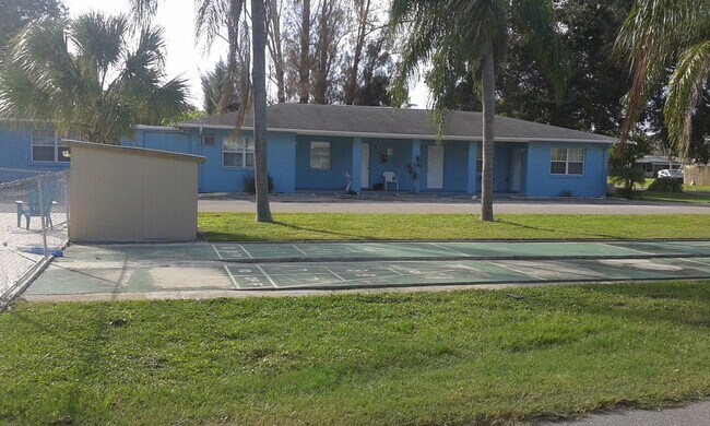 Building Photo - 10464 106th Ave N