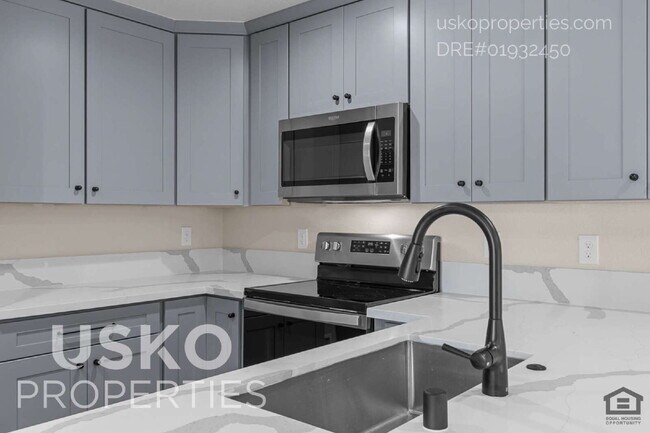 Foto del edificio - "Charming 2-Bedroom 1-Bath in Fair Oaks!"
