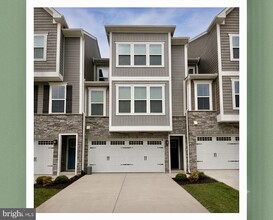 Building Photo - 9145 Chapwith Dr
