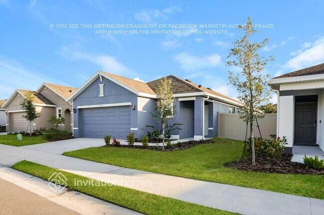 Foto del edificio - 8033 Majestic Palms Ct