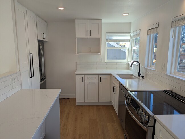 Foto del edificio - 3730 SW Austin St