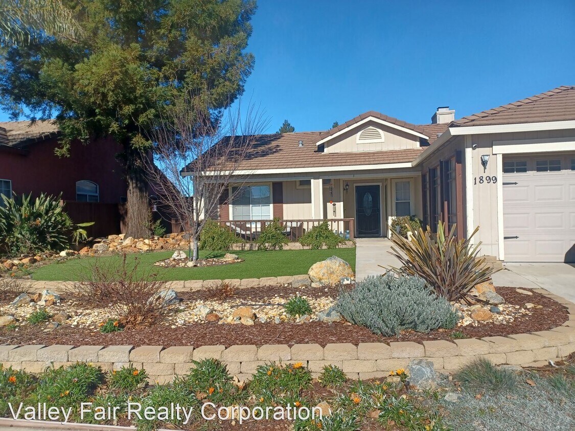 Foto principal - 4 br, 2 bath House - 1899 Nand Dr