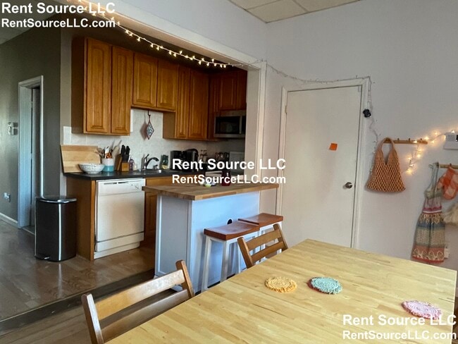 Building Photo - 267-269 Highland Ave. Unit 1L