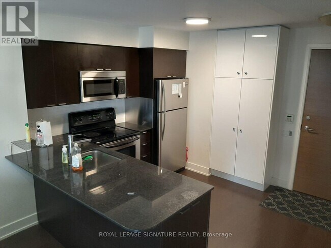 Building Photo - 23 Sheppard Ave E