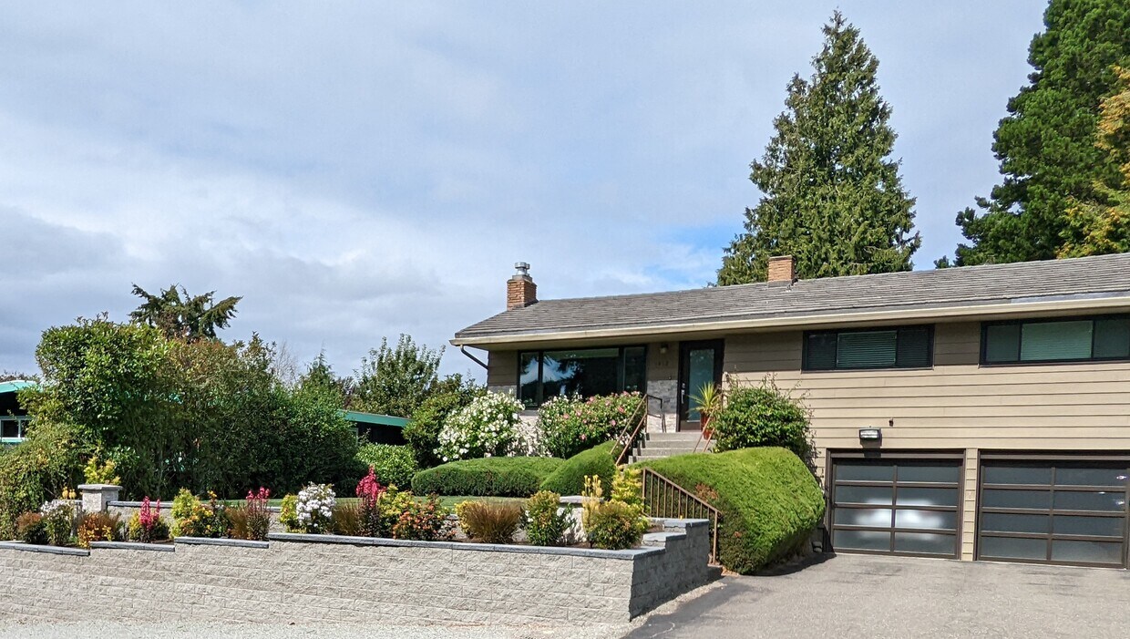 Frente - 1412 SW 130th St