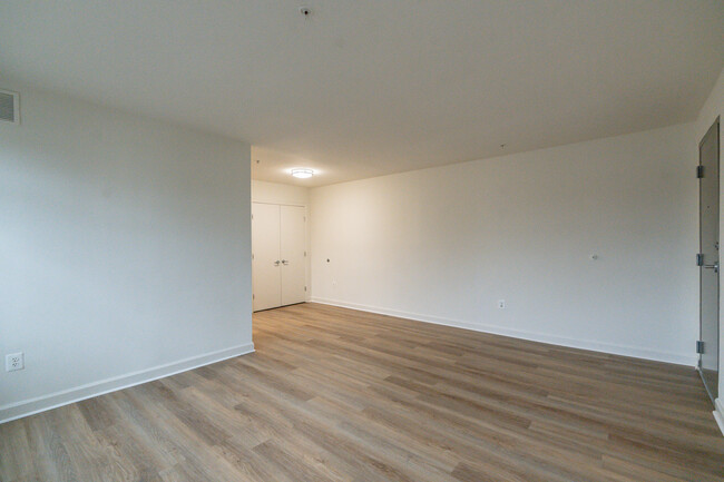 3HAB, 1,5BA - 898 ft² - Maplewood Apartments