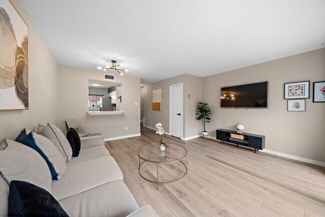 Foto del edificio - 6485 Burgoyne Rd