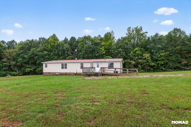 Foto del edificio - 2664 Flat Rock Rd