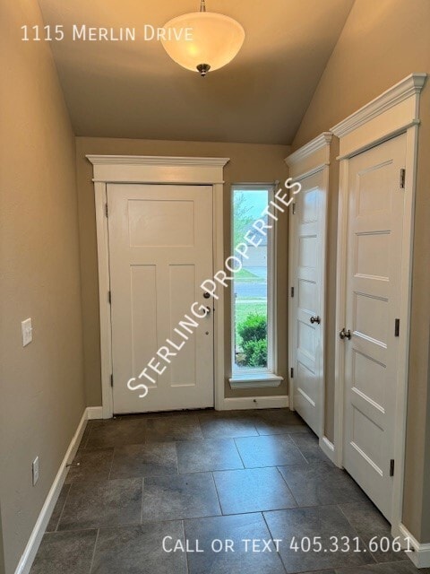 Building Photo - 1115 Merlin Dr