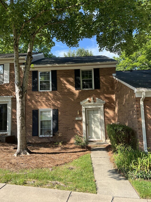 Photo - 3990 Valley Ct (Winston-Salem, NC)
