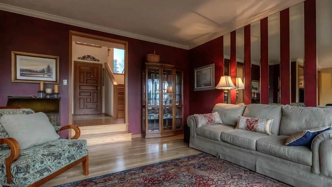 Foto del edificio - 4bd/3ba HUGE Home w/Hardwood Floors, Russi...