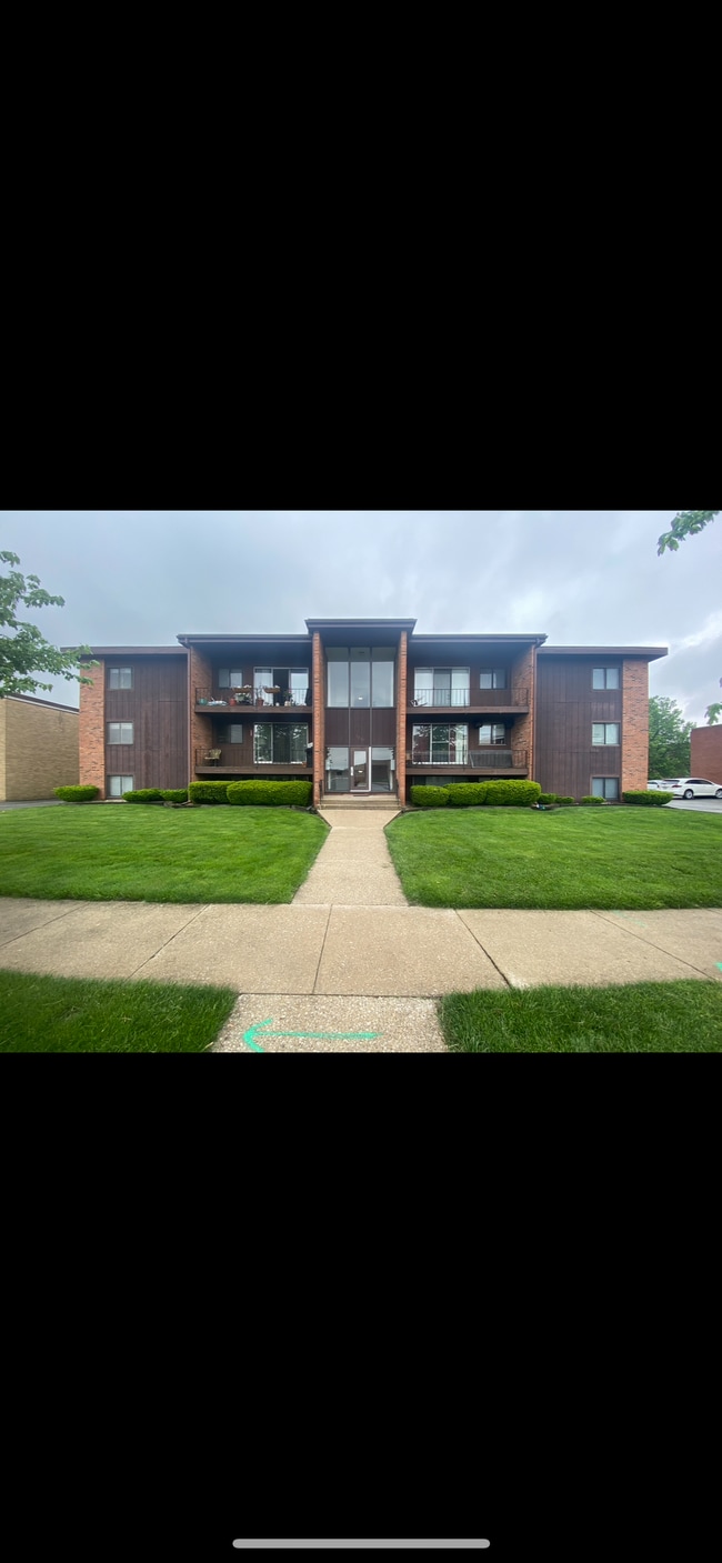 Building Photo - 9218 Erie St