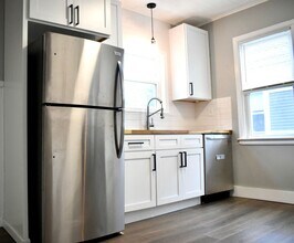 Building Photo - 109 Unger Ave