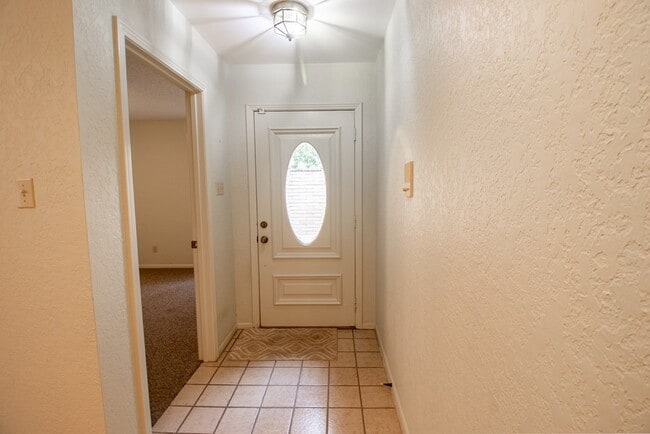 Foto del edificio - 1127 Lois St