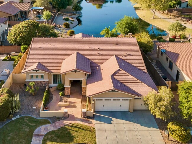 Building Photo - 3750 E SAWTOOTH DR